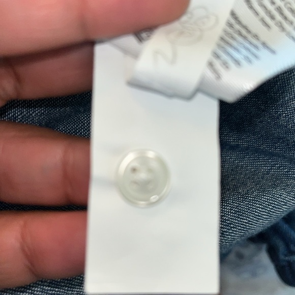 Free Assembly Women's keyhole Neck Denim Top with Puff Sleeves, Sizes XL NWOT - Picture 8 of 8